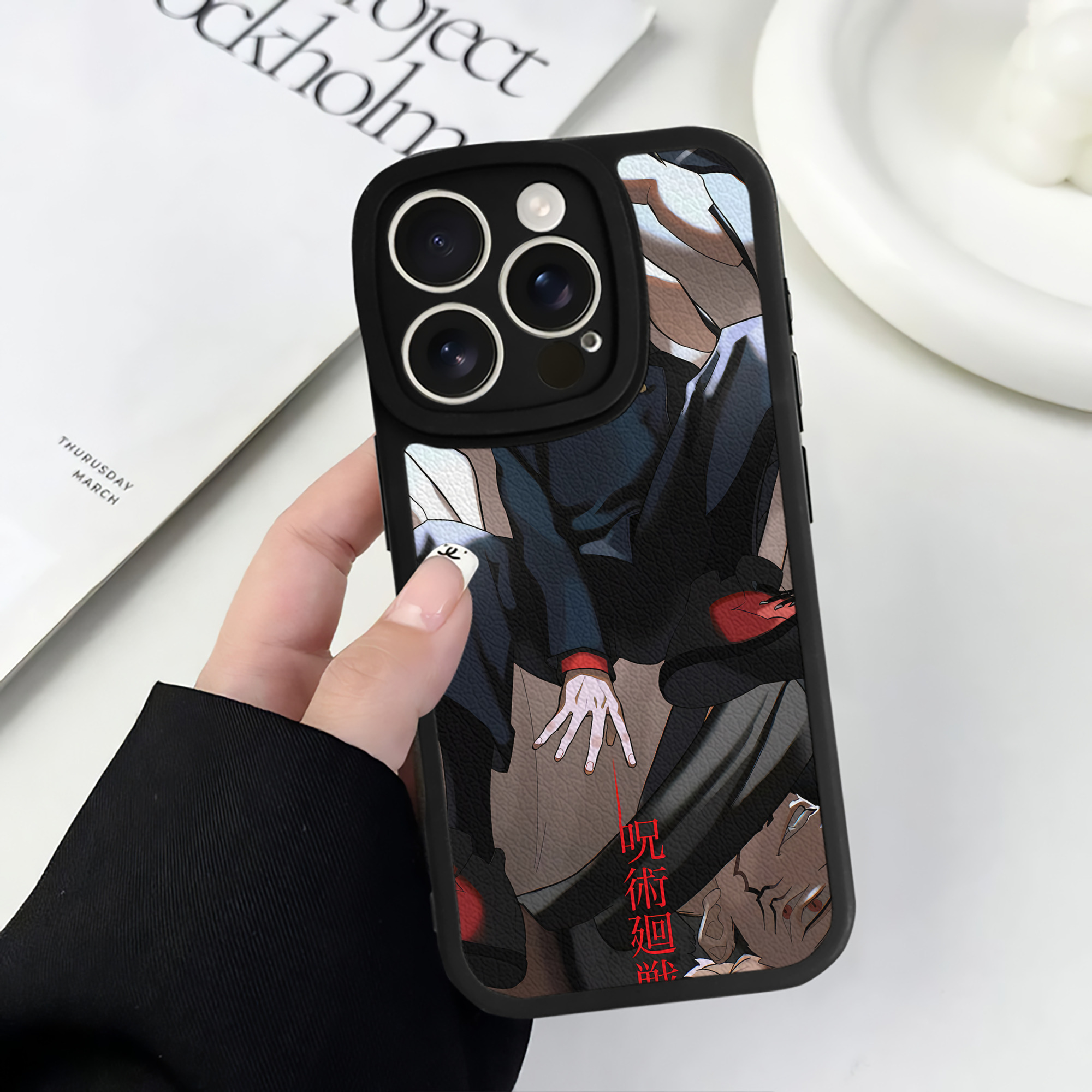 （画像用） 呪術廻戦 Jujutsu Kaisen 【iPhone 16シリーズ対応】シリコンスマホケース（レザー調） 材質：シリコン